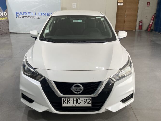 NISSAN VERSA SENSE 1.6 MT 4X2 BCN SD / RRHC-92