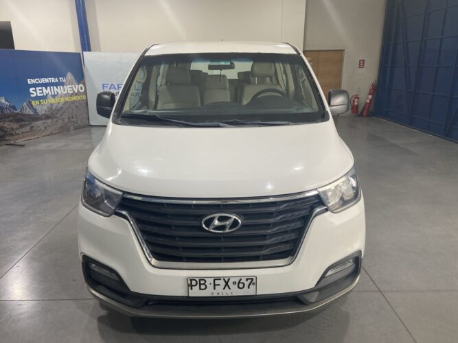 HYUNDAI NEW H-1 2.5 MT 4X2 DSL AC 2AB CRDI 10S+2 / PBFX-67