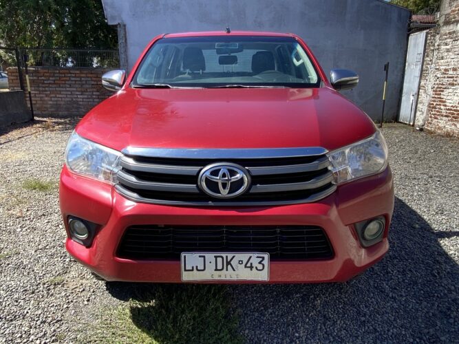 TOYOTA HILUX 2.4 DC 4×4 SR D / LJDK-43